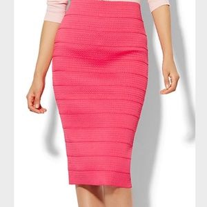 NEW New York & Company Stretch bandage midi Skirt Pink S